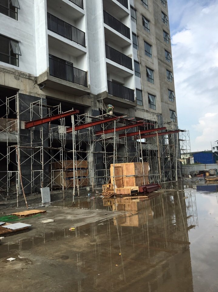 Thi công mái sảnh bằng keo HILTI RE500